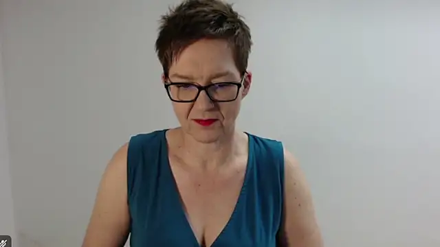 Snapshot of Sofie69Velvet chatting on 02-10-26, 03:11 Sofie69Velvet online show from 02-10-26, 03:11