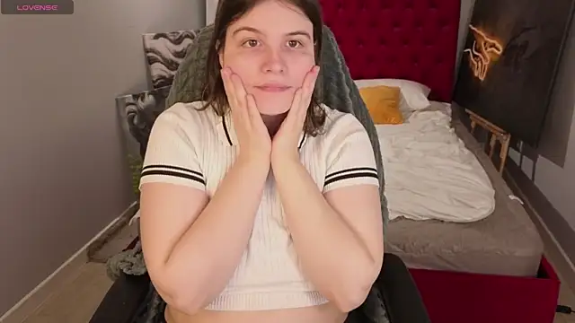 Ruyjin Choi online show from 04-19-26, 10:27