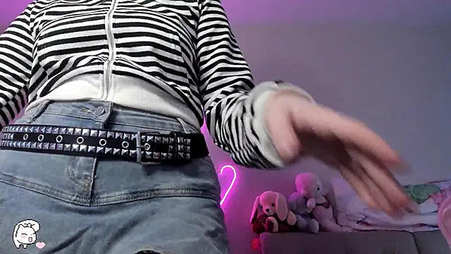 SweetieMollyy online show from 11-10-25, 09:36