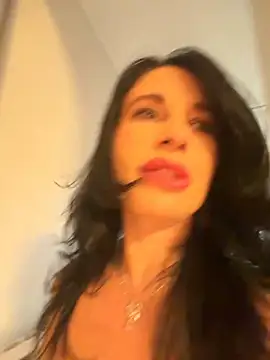 MichelleCara online show from 12-04-25, 09:08