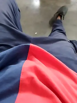 Snapshot of Cute_boleh chatting on 03-22-25, 08:37 Cute boleh online show from 03-22-25, 08:37