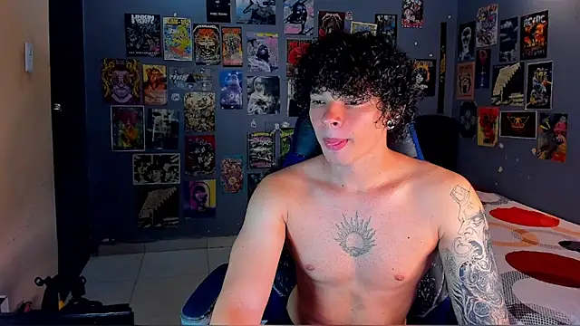 Snapshot of soy_ian_ chatting on 09-23-25, 06:09 soy ian online show from 09-23-25, 06:09