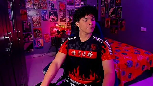 Snapshot of soy_ian_ chatting on 03-13-25, 10:43 soy ian online show from 03-13-25, 10:43