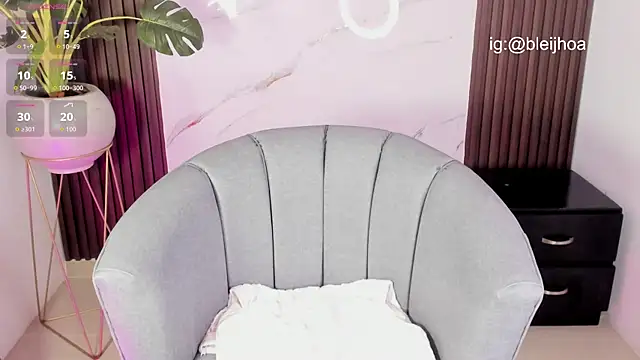 Snapshot of kenayfox chatting on 07-21-26, 02:29 kenayfox online show from 07-21-26, 02:29