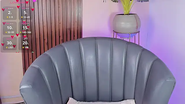 Snapshot of kenayfox chatting on 11-13-25, 05:00 kenayfox online show from 11-13-25, 05:00