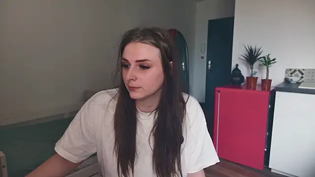 Snapshot of ce_leste__ chatting on 02-23-26, 11:44 ce leste online show from 02-23-26, 11:44