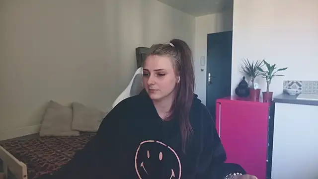 ce leste   online show from 04-14-26, 11:59