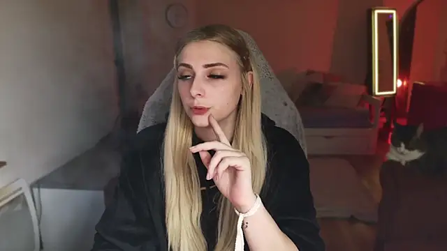 Snapshot of ce_leste__ chatting on 02-07-25, 05:07 ce leste online show from 02-07-25, 05:07