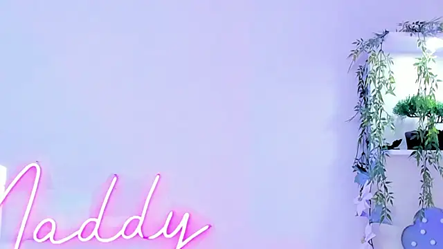 Snapshot of MaddyParisi chatting on 03-15-25, 11:06 MaddyParisi online show from 03-15-25, 11:06