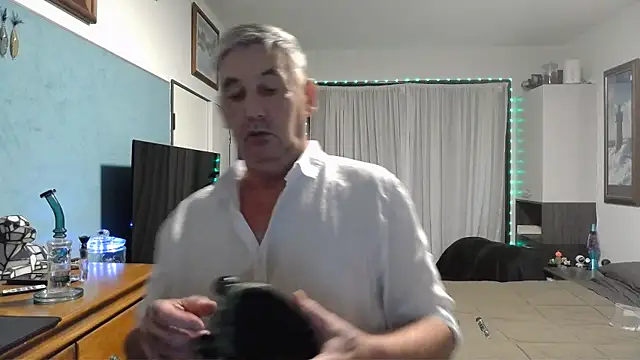 Snapshot of ChunkyMonkey007 chatting on 12-24-24, 12:11 ChunkyMonkey007 online show from 12-24-24, 12:11