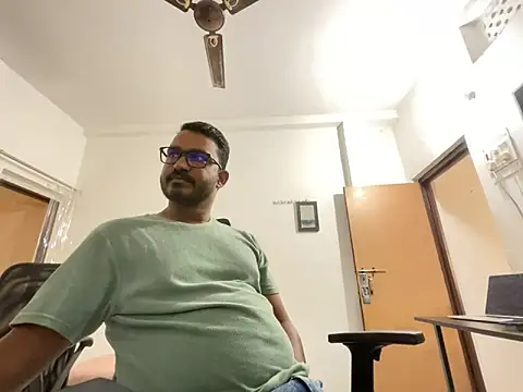 real meet girl finding in online show from 12-05-24, 08:49