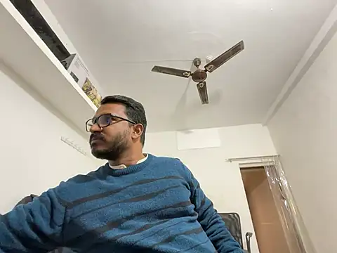 real meet girl finding in online show from 12-18-24, 10:30