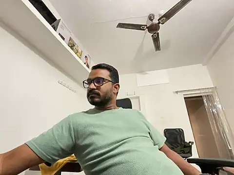 real meet girl finding in online show from 12-13-24, 10:41