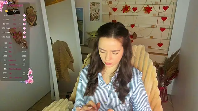 Bella XO online show from 04-14-26, 06:51