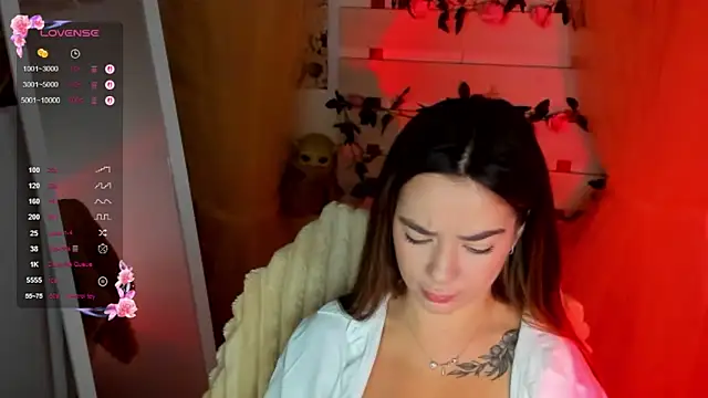 Snapshot of Bella_XO chatting on 07-24-26, 07:04 Bella XO online show from 07-24-26, 07:04