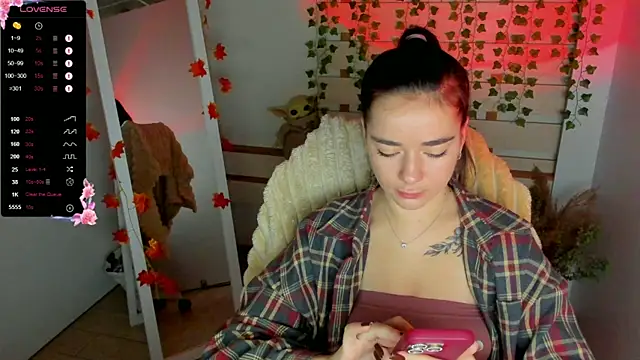 Bella XO online show from 10-13-25, 07:10