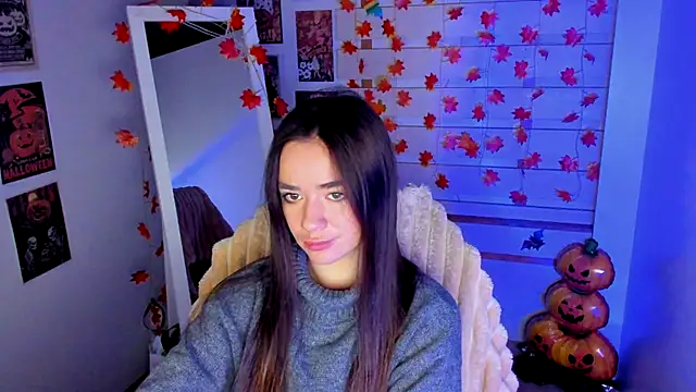 Bella XO online show from 11-18-25, 07:44