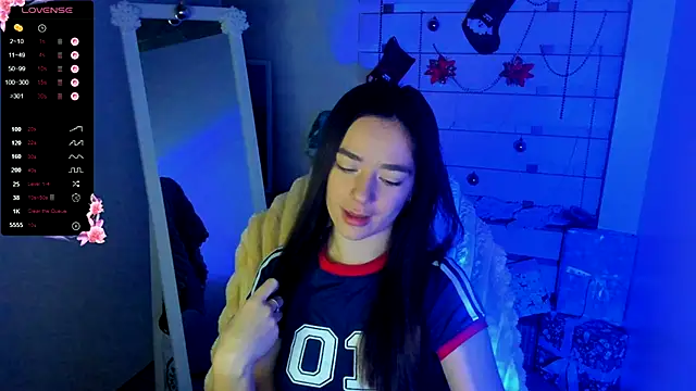 Bella XO online show from 12-23-25, 07:18