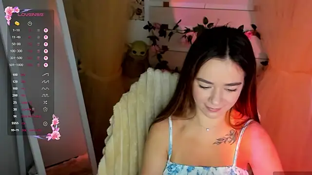 Snapshot of Bella_XO chatting on 07-22-26, 06:48 Bella XO online show from 07-22-26, 06:48