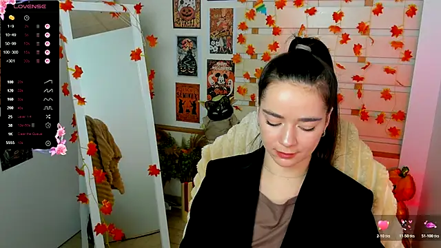 Bella XO online show from 10-25-25, 06:45