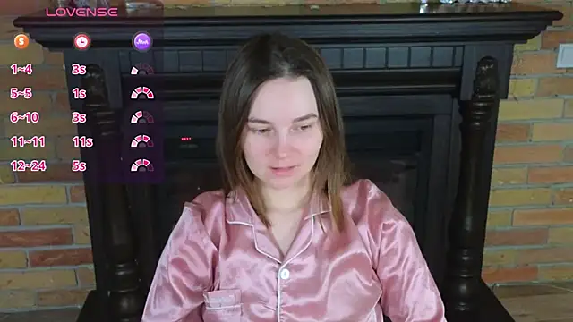 Snapshot of Ellie_Sunset chatting on 04-27-26, 09:18 Ellie Sunset online show from 04-27-26, 09:18