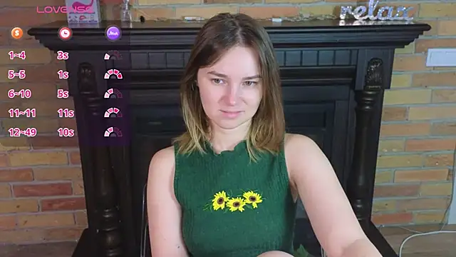Snapshot of Ellie_Sunset chatting on 07-11-26, 08:25 Ellie Sunset online show from 07-11-26, 08:25