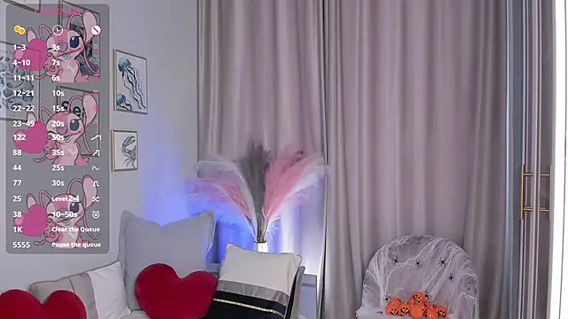 OdetteHarwick online show from 11-01-25, 08:08