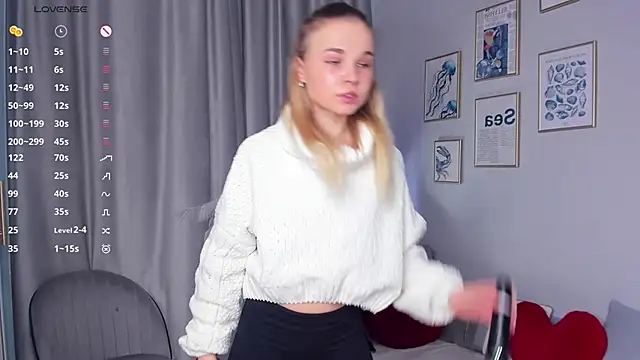 OdetteHarwick online show from 11-25-25, 06:14