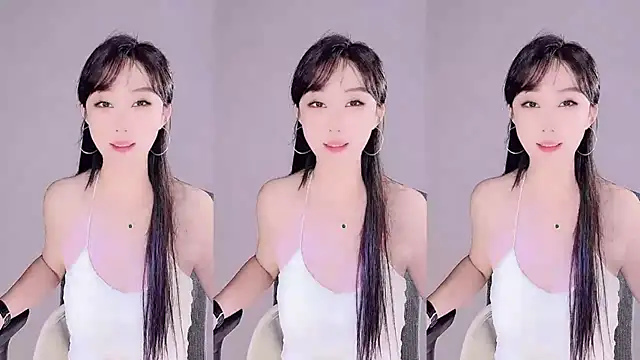 Snapshot of jingling666 chatting on 03-18-25, 04:29 jingling666 online show from 03-18-25, 04:29