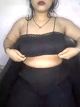 Snapshot of pihu32824 chatting on 12-06-24, 04:22 pihu32824 online show from 12-06-24, 04:22