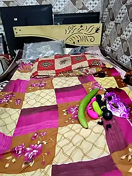 Snapshot of pihu32824 chatting on 10-01-25, 07:29 pihu32824 online show from 10-01-25, 07:29