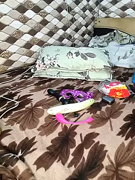 Snapshot of pihu32824 chatting on 10-13-25, 07:15 pihu32824 online show from 10-13-25, 07:15