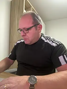 coupleLatinaLovers online show from 01-07-26, 06:29