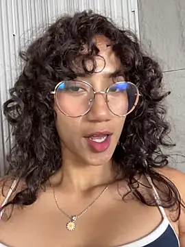 KaitlynLoveCam online show from 03-19-26, 10:10