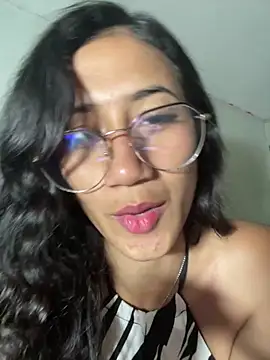 KaitlynLoveCam online show from 11-03-25, 10:24