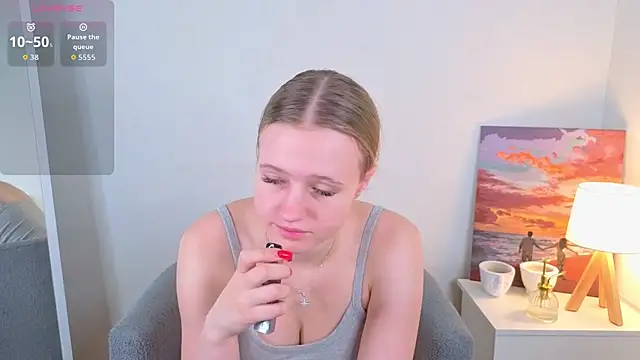 MaydaFoulk online show from 09-28-25, 01:12