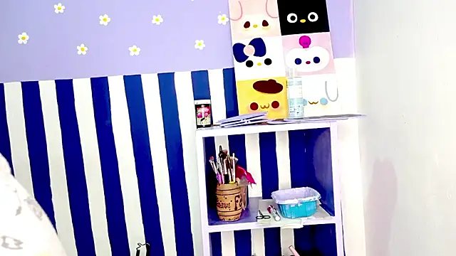 PetiteIvoryQueen19 online show from 04-12-26, 06:05