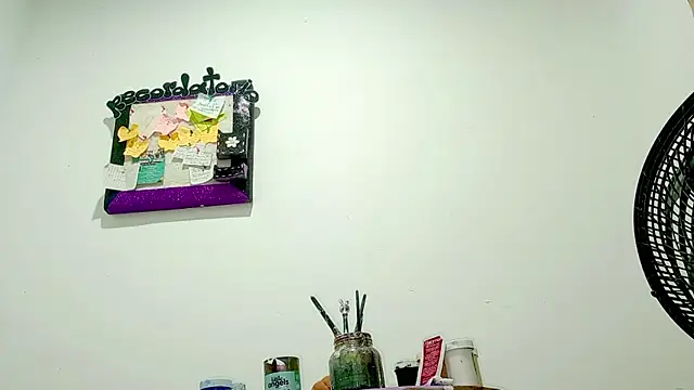 PetiteIvoryQueen19 online show from 01-15-26, 04:27