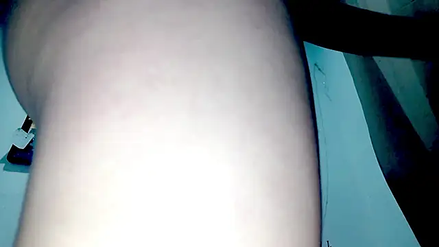 PetiteIvoryQueen19 online show from 11-08-25, 03:21