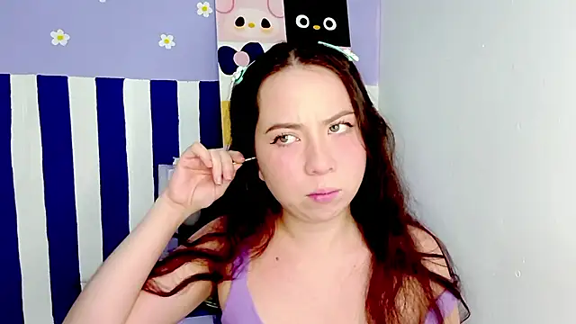 PetiteIvoryQueen19 online show from 04-16-26, 03:18