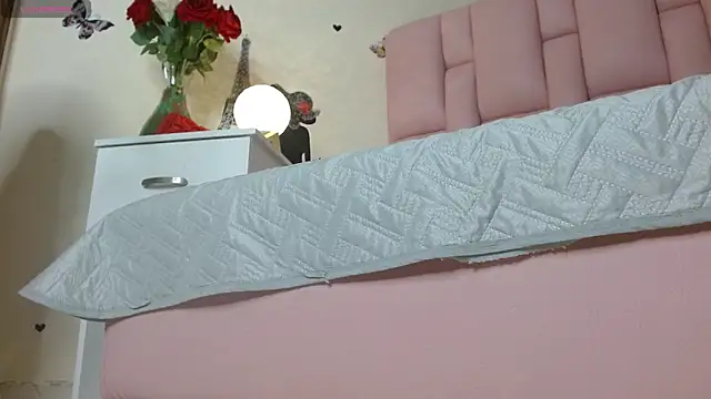 isabela ferrer  online show from 12-03-25, 01:21