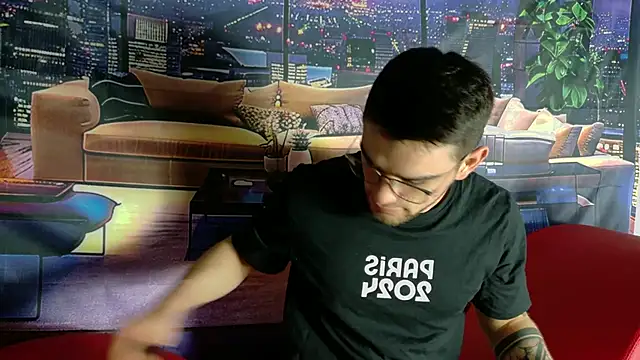 Snapshot of Sexy_Alejandro_ chatting on 03-01-25, 11:28 Sexy Alejandro online show from 03-01-25, 11:28