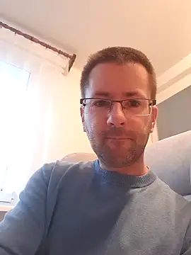 riskybusiness9090 online show from 10-20-25, 05:20