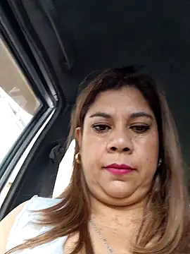 Laura-Hernandez online show from 02-21-26, 02:41