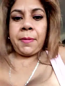 Laura-Hernandez online show from 01-17-26, 03:48