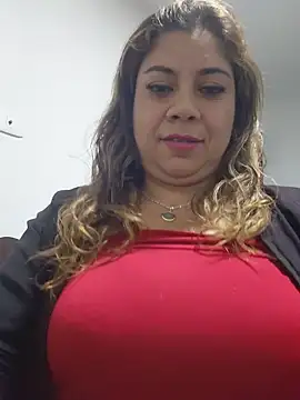 Laura-Hernandez online show from 07-20-26, 02:08