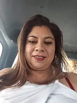 Laura-Hernandez online show from 03-15-26, 03:19