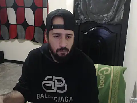 Snapshot of leonamable12 chatting on 02-26-26, 06:46 leonamable12 online show from 02-26-26, 06:46