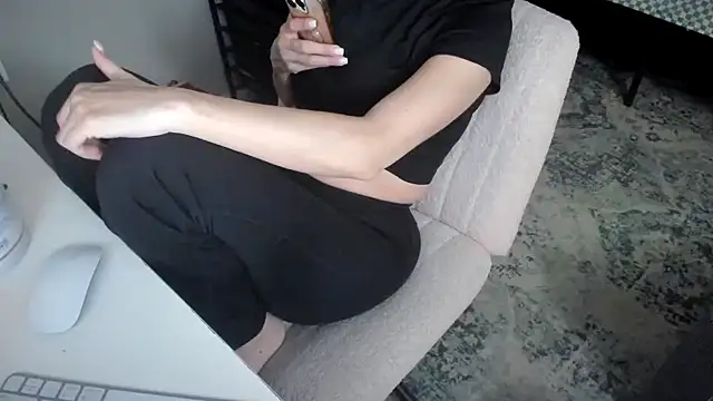 bigb00tyjudyyX online show from 03-10-26, 06:34