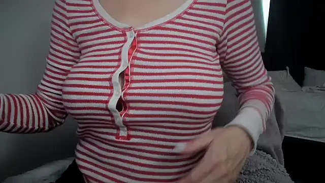 Snapshot of bigb00tyjudyyX chatting on 02-11-26, 07:58 bigb00tyjudyyX online show from 02-11-26, 07:58